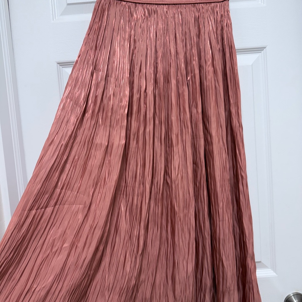 ZARA Midi Flowy Skirt – XS